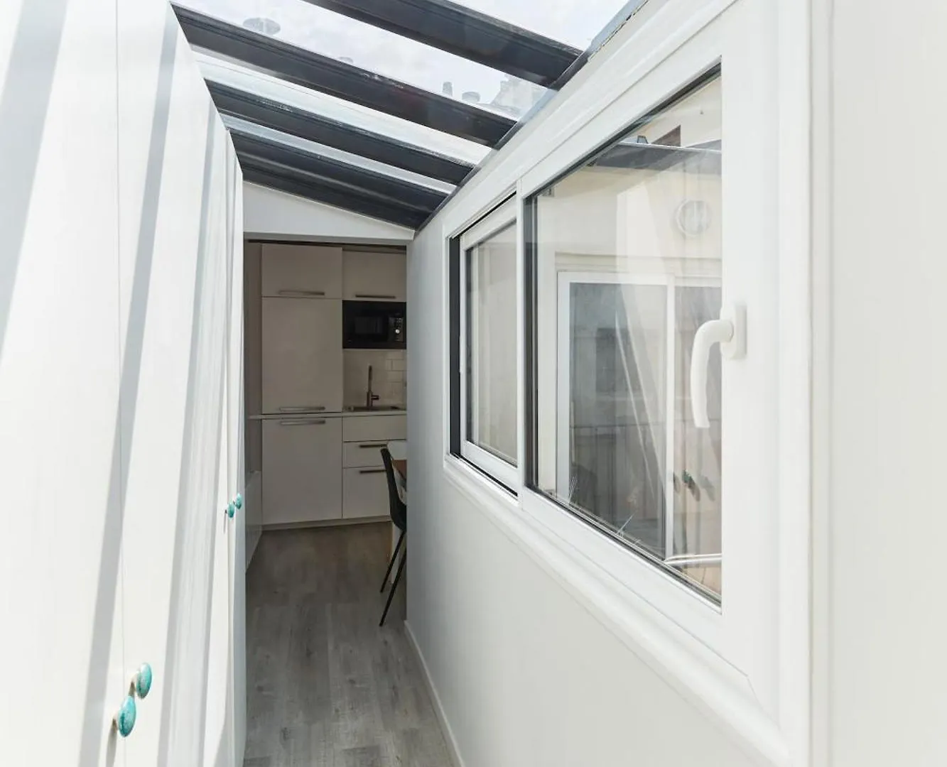 Jardin Du Luxembourg With Balcony - Cityapartmentstay