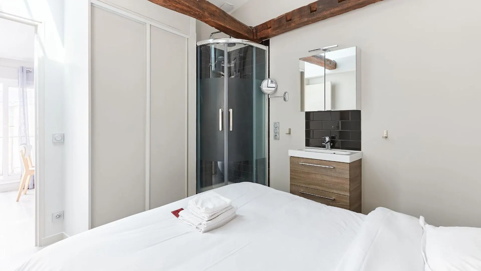 Apartment Jardin Du Luxembourg With Balcony - Cityapartmentstay Paris