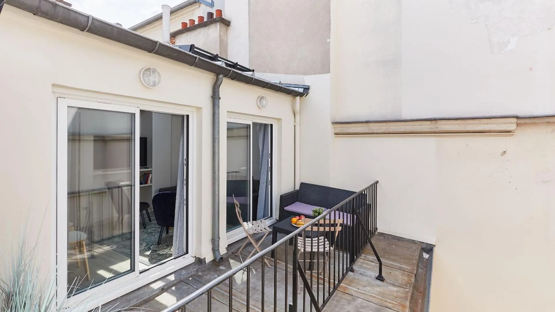 Jardin Du Luxembourg With Balcony - Cityapartmentstay * Paris